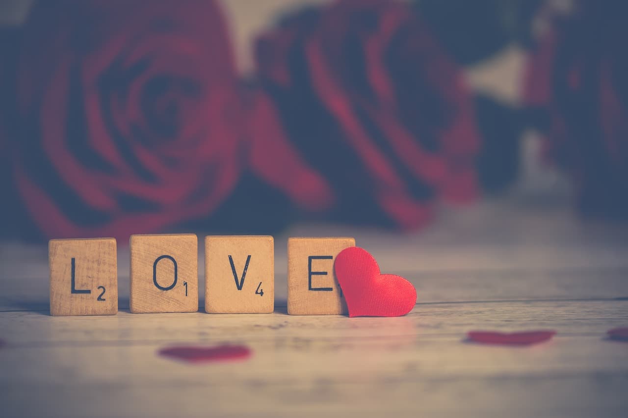 ما هي علامات الحب الحقيقي؟
